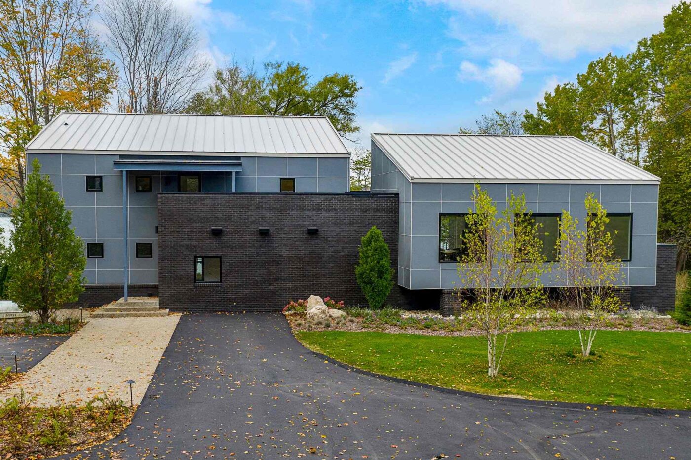 walloonlakecontemporarycottage51