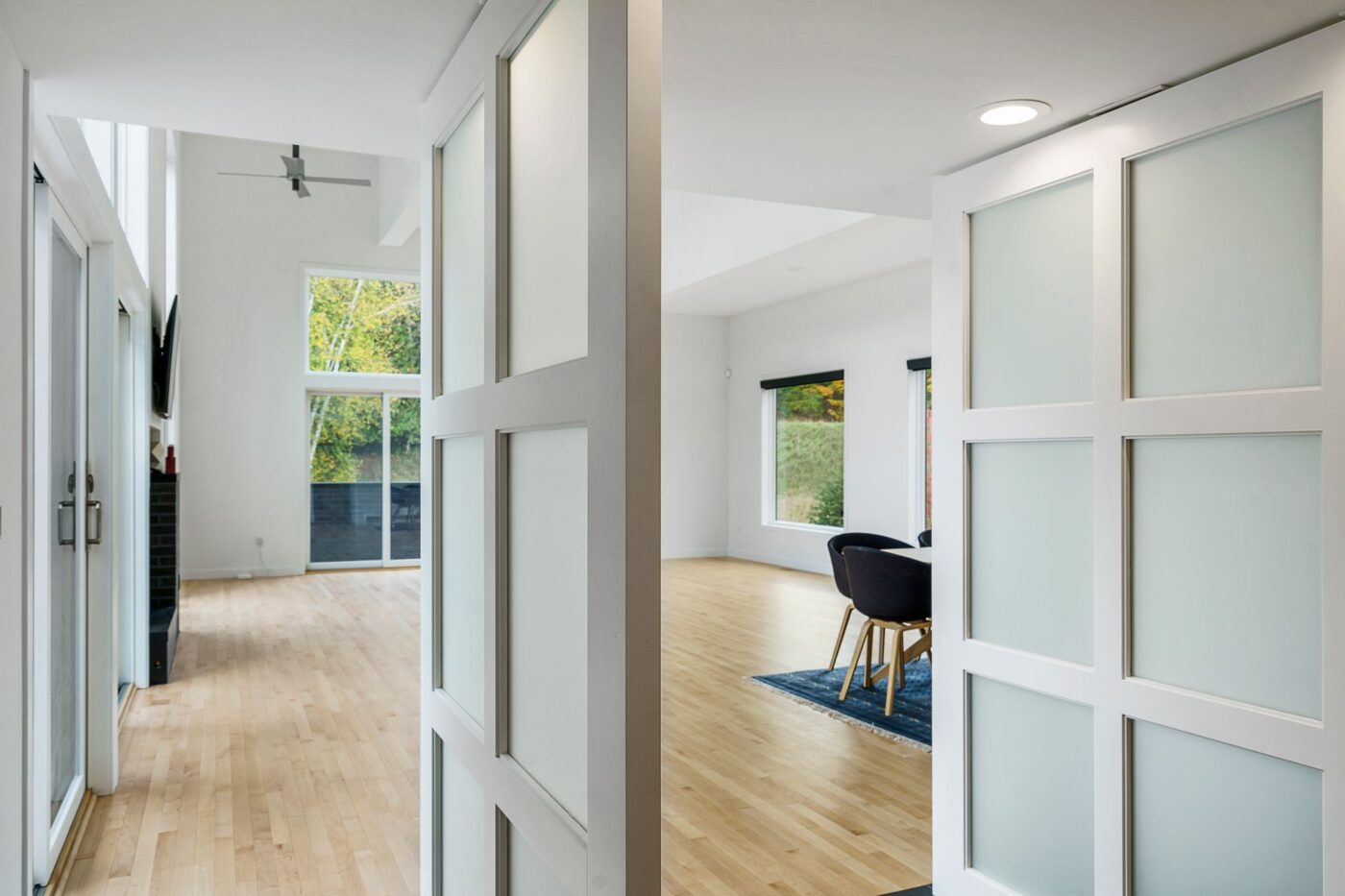 walloonlakecontemporarycottage40