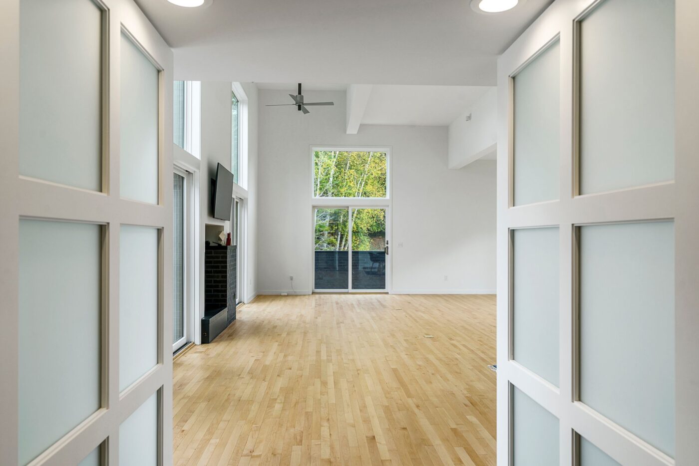 walloonlakecontemporarycottage39