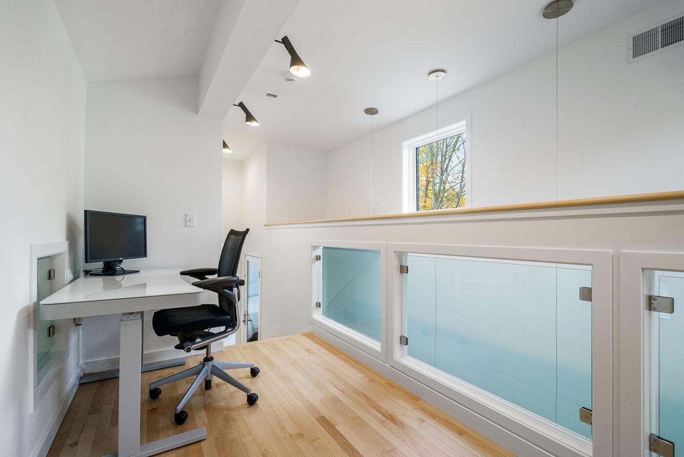 walloonlakecontemporarycottage23